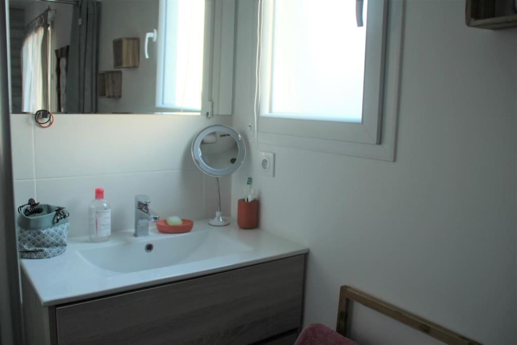 Jolie Chambre Dans Quartier Calme Eysines Exteriér fotografie